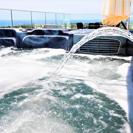 Luxurioese Mit Privatem Pool Und Whirlpool *