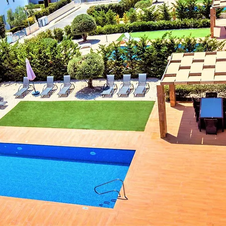 Luxurioese Mit Privatem Pool Und Whirlpool Дом отдыха Пейя