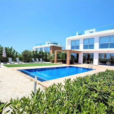 Дом отдыха Luxurioese Mit Privatem Pool Und Whirlpool *